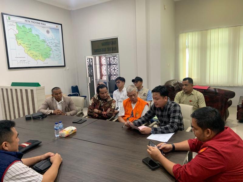Buron 7 Tahun Kasus Korupsi Hibah Rp31 Miliar, Mantan Anggota DPRD Bengkalis Jalani Tahap II di Kejari