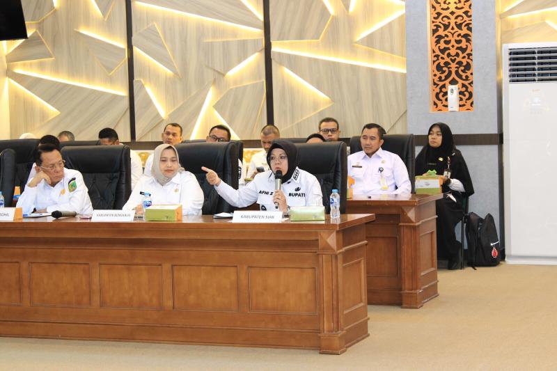 Miris! Warga Minas Kesulitan Air Bersih, Bupati Afni Soroti Dana PI 10% dari PHR