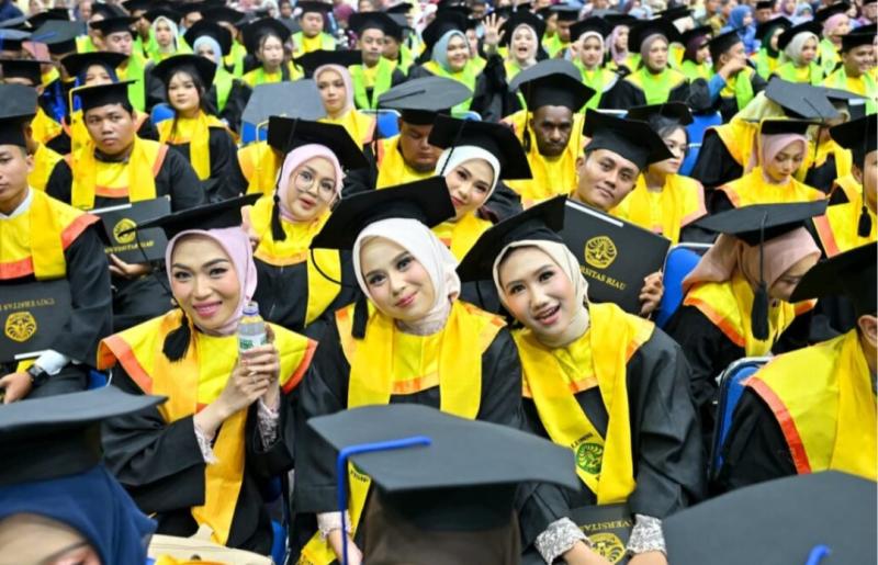 Wisuda Agustus 2026, Unri Lepas 1.971 Lulusan