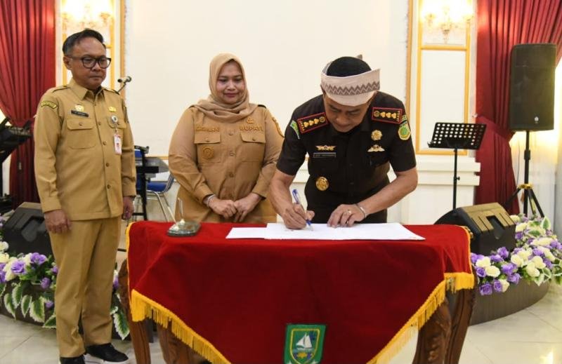 Kajari Baru Bengkalis Disambut Adat Melayu, Pemkab Tegaskan Komitmen Perkuat Sinergi Penegakan Hukum
