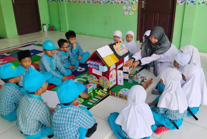 inovasi-pembelajaran-berbasis-cinta-ra-nursyahira-raih-juara-1